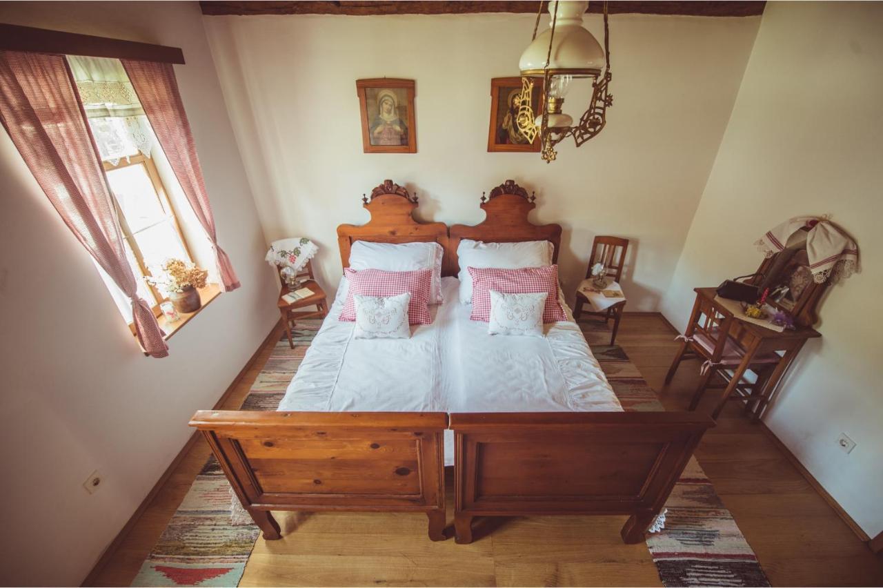 Country House Tunjina Kuca Stara Kapela Hostal Pavlovci Exterior foto