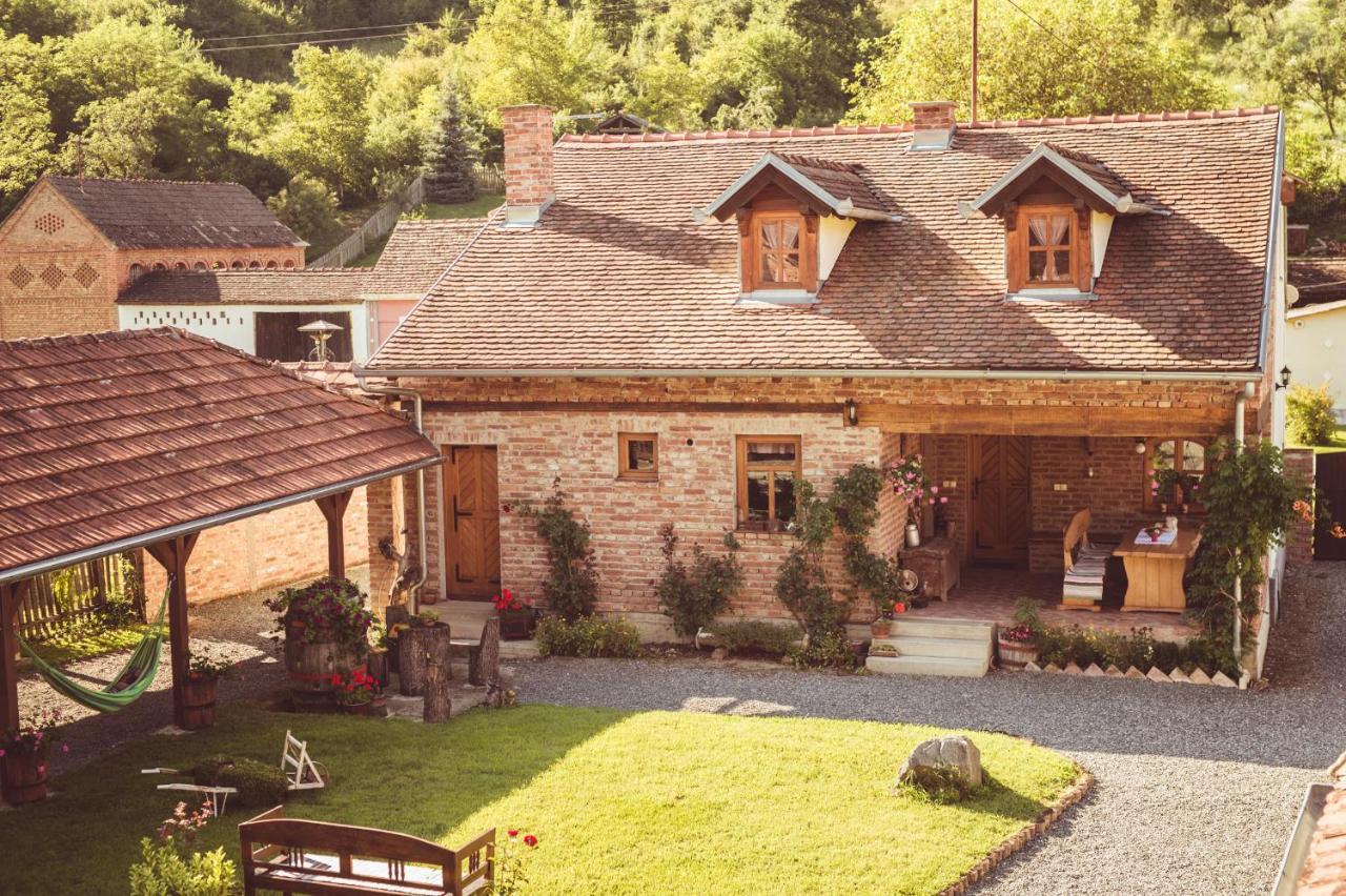 Country House Tunjina Kuca Stara Kapela Hostal Pavlovci Exterior foto